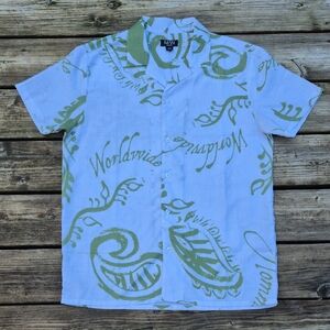 Boohoo Men's Olive and White Graphic Shirt